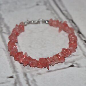 NWOT Natural Pink Moonstone beaded bracelet 7.5"